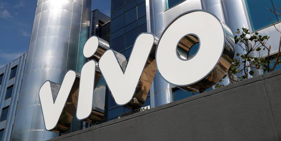Telefónica Executives Travel to Brazil for Strategic Review During Election