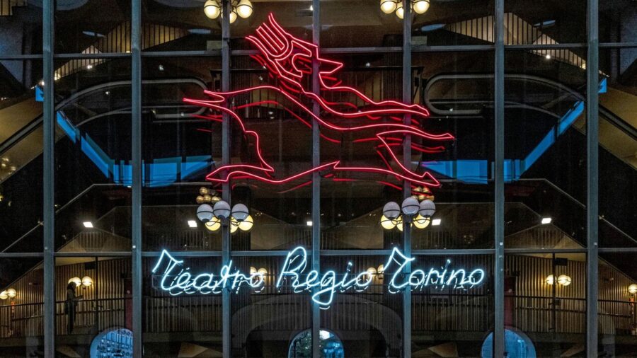 Open Regio Initiative Offers Free Theatre to Low-Income Families in Italy