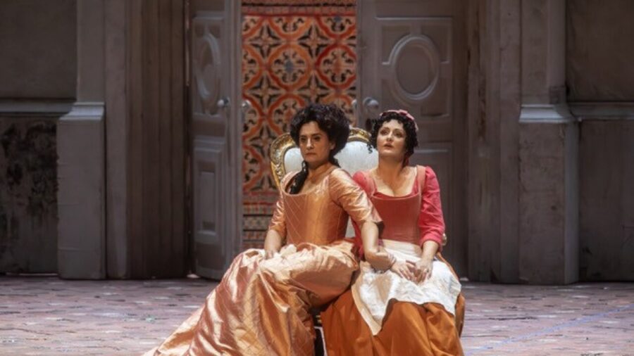 Opera Premiere at Carlo Felice Draws Applause Following Labor Protest
