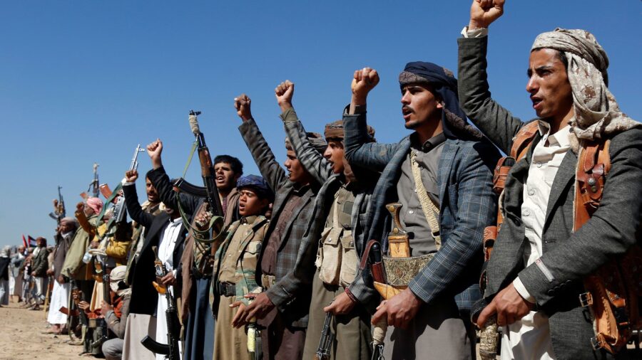 Tensions Rise as Houthis Advance Near Key Shipping Route