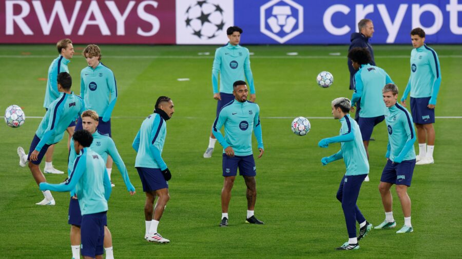PSG and Barcelona Face Off in Champions League Clash