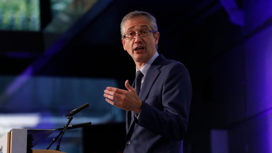 Pablo Hernández de Cos Campaigns for ECB Presidency