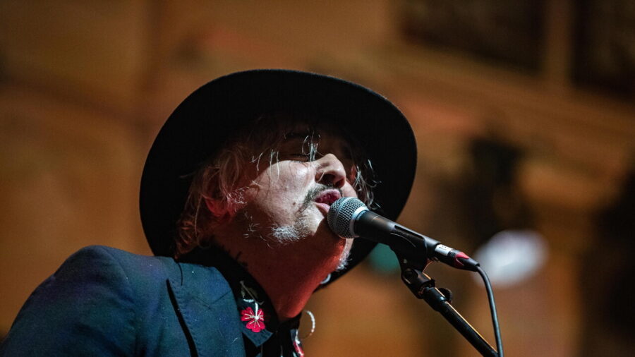 Pete Doherty Lands in Rome Ahead of Babyshambles Concert