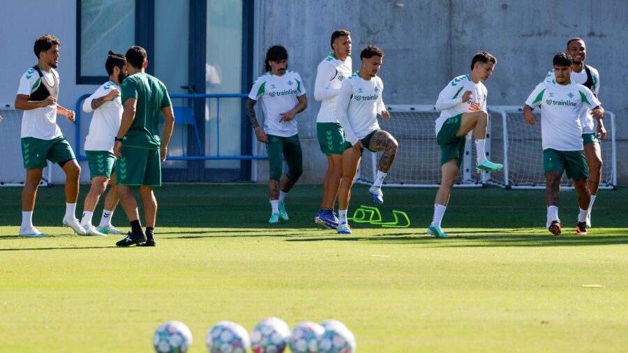 Real Betis Hosts Porto in First Home Champions League Match in Two Decades
