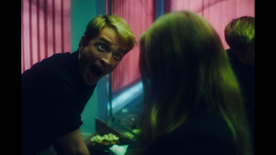 Robert Pattinson Stars in the Thriller Primetime