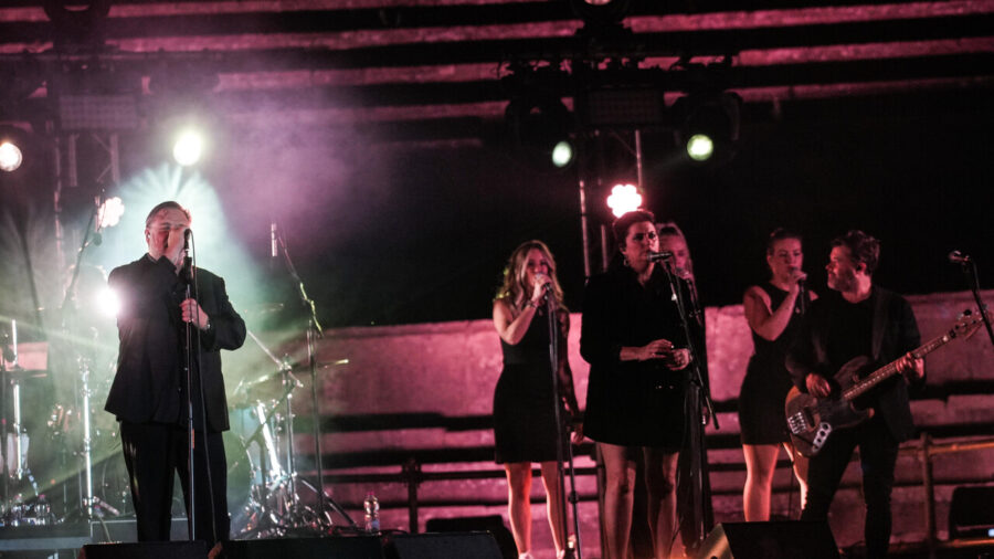 Russell Crowe Brings His Music to the Marostica Summer Festival
