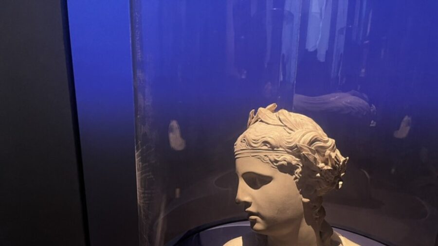 Lesbos Poet Sappho Celebrated in First Dedicated Exhibition at Rome’s Palatino