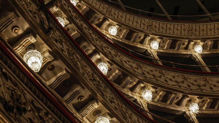 Italian Theater Workers Plan National Strike Over Contract Renewals