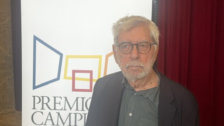 Author Domenico Starnone Calls for a Radical School Reform