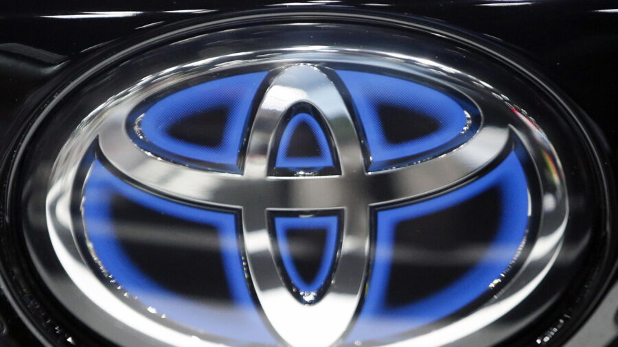Toyota Focuses on Hybrid and Plug-in Powertrains for Global Strategy