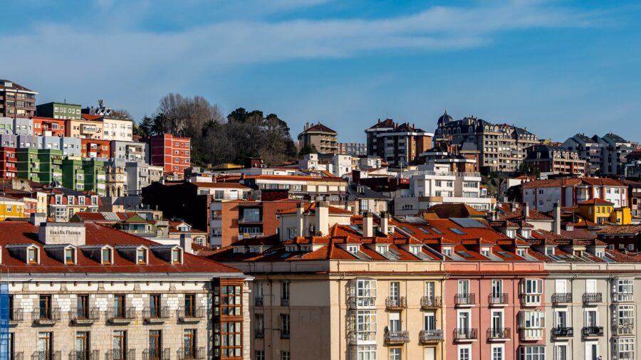 Nearly One-Third of Spanish Home Sales Result in Financial Loss