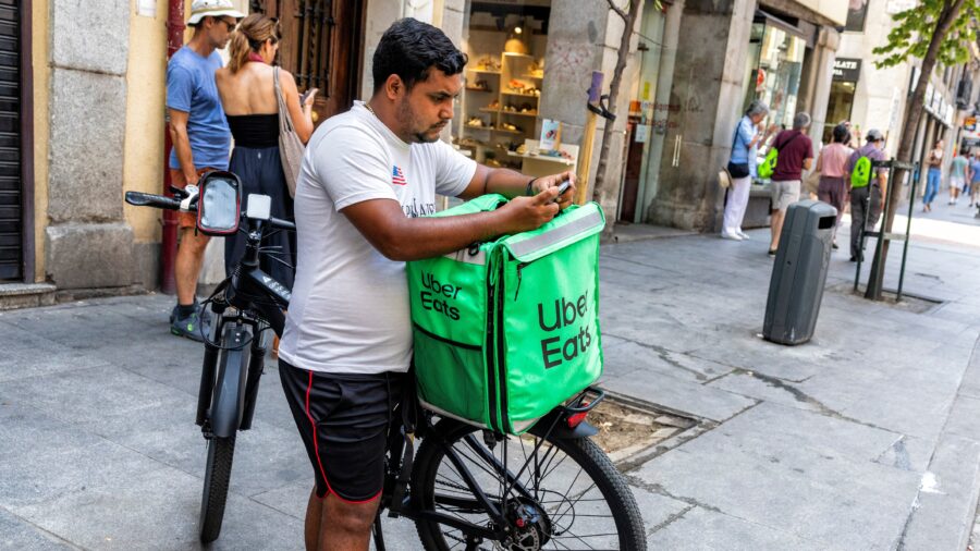 Uber Eats to End Independent Contractor Model for Delivery Riders in Spain