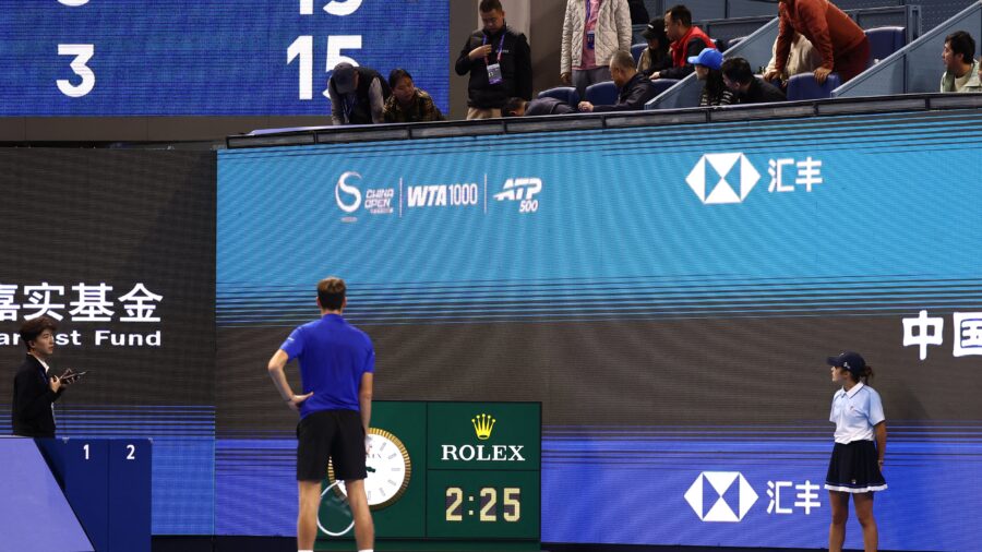 Medvedev Disqualified After Striking Fan with Ball in Beijing