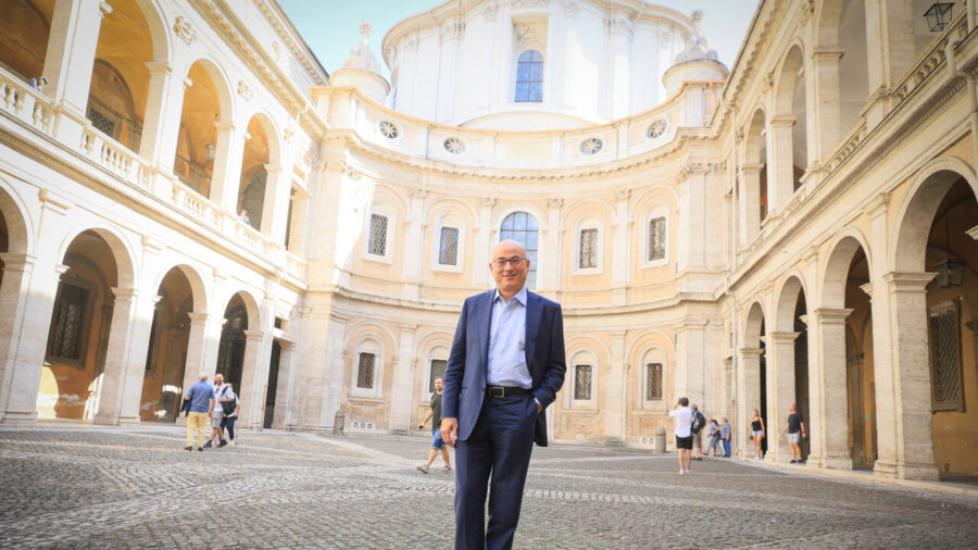 A Special Tribute to Giacomo Leopardi on Una Giornata Particolare