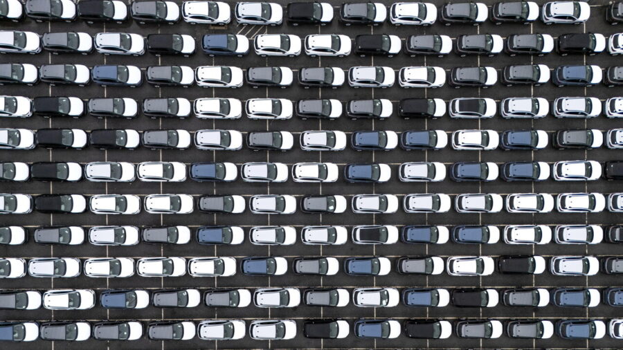 Long-Term Car Rentals Dip in Italy as Electric Vehicles Gain Traction