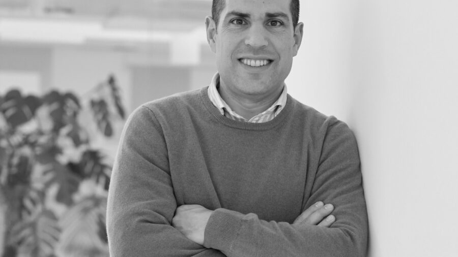 Rastreator CEO Victor Lopez Says He’d Let AI Run School WhatsApp Groups