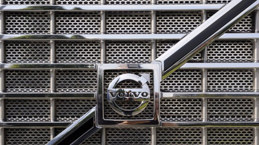 Volvo Cars Reports Quarterly Loss Amid Job Cuts in Sweden, US and China