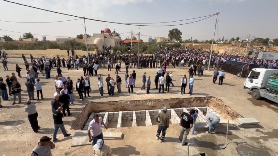 الأردن يودع ضحايا هجوم الكرك وسط وعيد ملكي بالرد الحازم