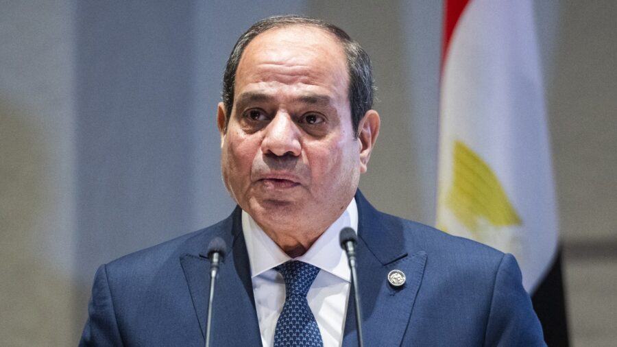 السيسي يوضح أن الدعم العسكري المصري للسعودية يهدف للدفاع ولا يشمل هجومًا على اليمن