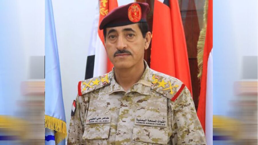وزير الدفاع اليمني يعتذر عن بيان رسمي حول القبائل ويفتح تحقيقاً