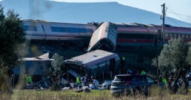 مصرع وزيرة العمل الإسبانية السابقة فاطمة بانييث في حادث تصادم قطارين