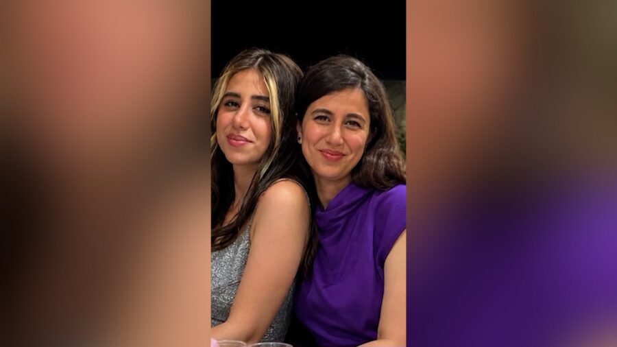 اتهامات بتعذيب شقيقتين توأمتين في السجون الإيرانية
