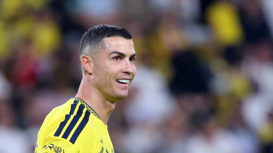 رونالدو يحتفي بالذكرى الـ71 لتأسيس نادي النصر السعودي