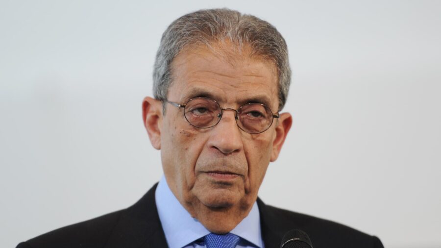 علاء مبارك يعقب على تصريحات عمرو موسى بشأن دور مصر الإقليمي