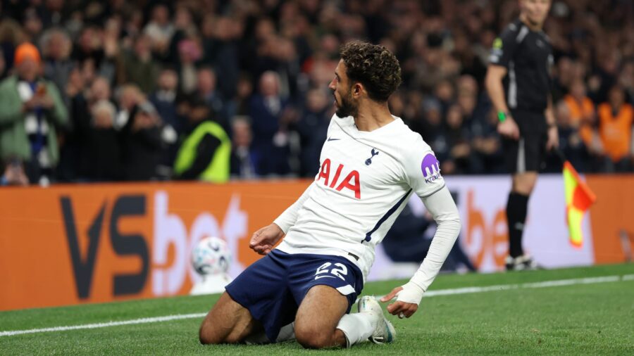 عمر مرموش يشارك في فوز توتنهام على تشيلسي بالدوري الإنجليزي