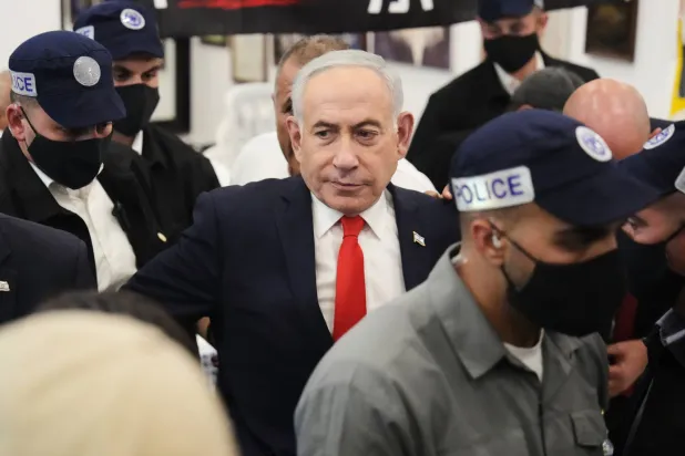 نتنياهو يلوح بـ “مفاجأة كبيرة” تجاه السلطة الفلسطينية